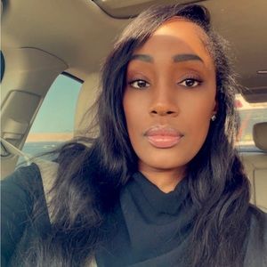 Meet your Posher, Simone